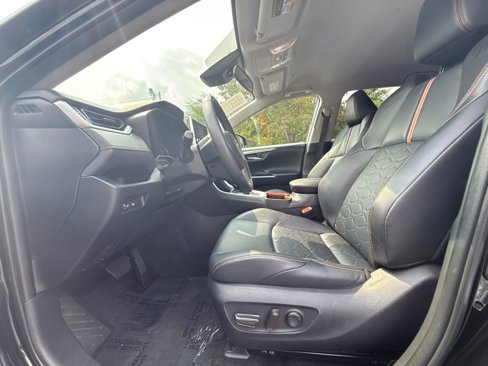 Used 2024 Toyota RAV4 Adventure image 23