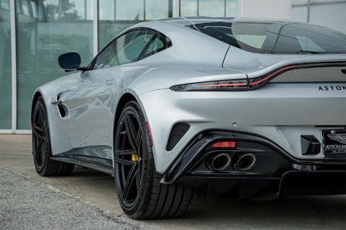 New 2026 Aston Martin V8 Vantage Coupe image 12