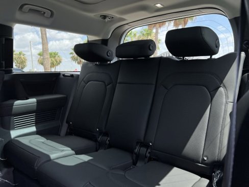 New 2025 Land Rover Defender 130 S image 19