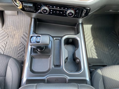 Used 2022 Chevrolet Silverado 1500 LT Trail Boss w/ Convenience Package II image 19