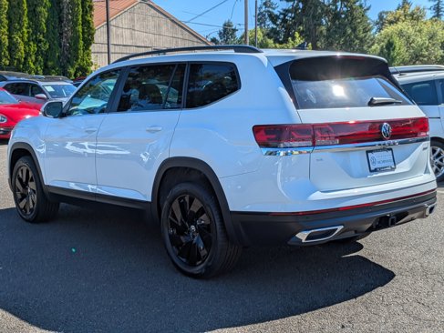 New 2025 Volkswagen Atlas SE image 3