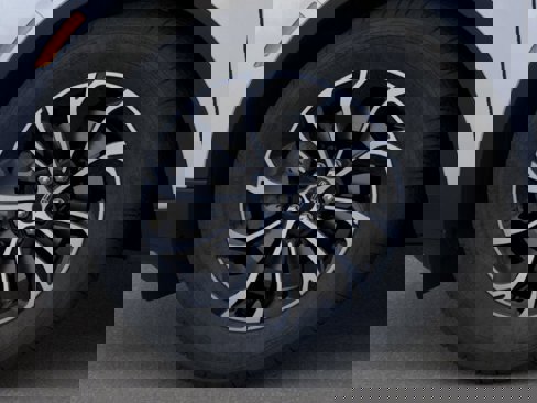 New 2025 Lincoln Nautilus Premier image 19