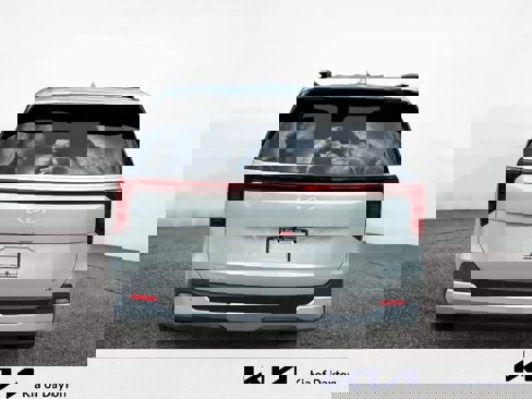 New 2026 Kia Carnival EX image 4