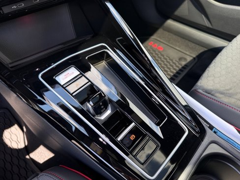 New 2025 Volkswagen GTI SE image 20