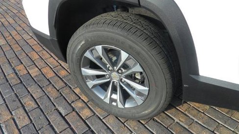 New 2026 Chevrolet Equinox LT w/ Convenience Package II image 5