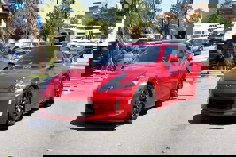 Used 2019 Nissan 370Z Coupe image 2