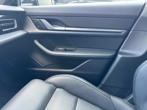 Certified 2025 Porsche Taycan 4S image 24