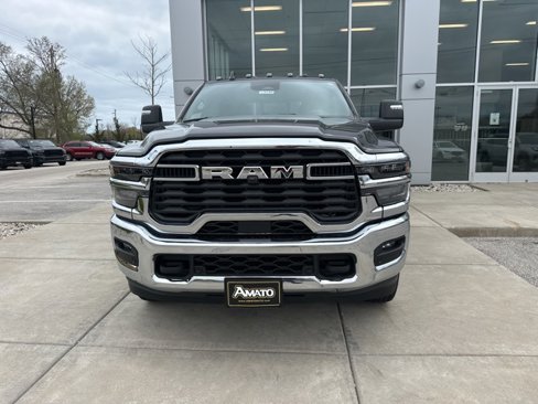 New 2025 RAM 3500 Big Horn image 3