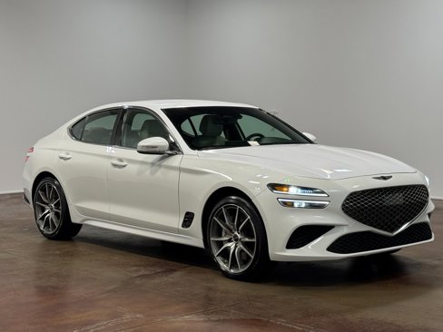Used 2025 Genesis G70 2.5T image 22