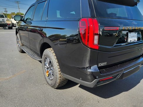New 2025 Ford Expedition Tremor image 5