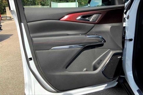 New 2026 Chevrolet Traverse Z71 w/ Enhanced Driving Package image 10