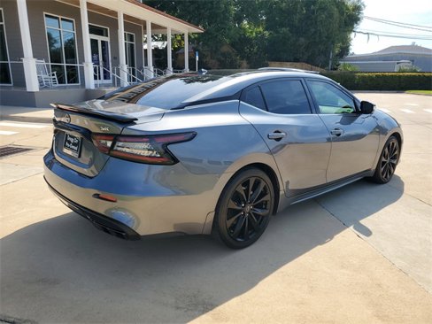 Used 2023 Nissan Maxima SR w/ Sport Mat Group image 9