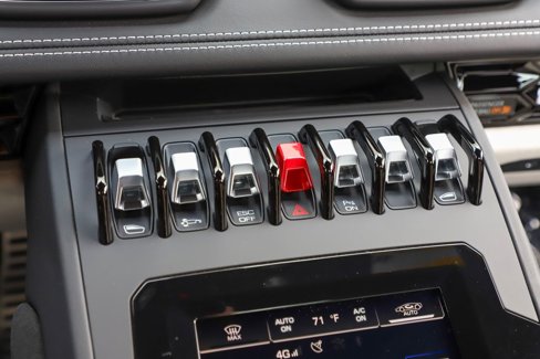 Used 2024 Lamborghini Huracan EVO image 27