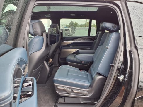 Used 2025 Cadillac Escalade IQ Sport 2 image 11