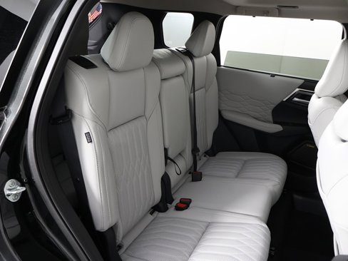 New 2025 Mitsubishi Outlander AWD image 38