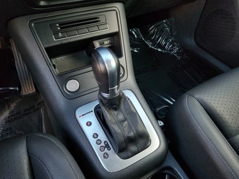 Used 2017 Volkswagen Tiguan Wolfsburg Edition image 11