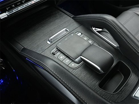 Used 2023 Mercedes-Benz GLE 450 4MATIC w/ AMG Line Exterior image 46
