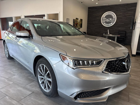Used 2019 Acura TLX image 2