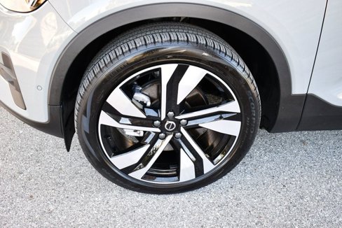 Used 2024 Volvo XC40 B5 Plus image 56