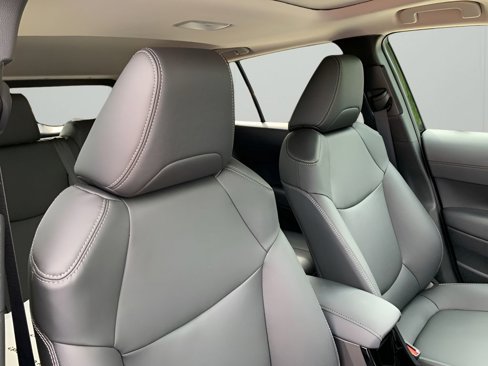 New 2025 Toyota Corolla Cross XLE image 18