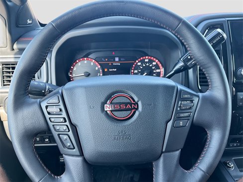 Used 2024 Nissan Titan PRO-4X image 11