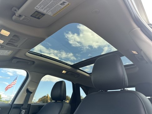 Used 2020 Ford Escape SE Sport image 28