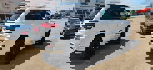 Used 2017 Jeep Grand Cherokee Altitude image 8