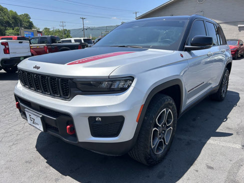 Used 2022 Jeep Grand Cherokee Trailhawk image 5