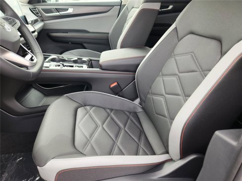 New 2025 Volkswagen Atlas Peak Edition SE image 9