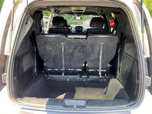 Used 2017 Dodge Grand Caravan GT image 11