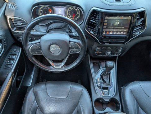 Used 2020 Jeep Cherokee Limited image 5