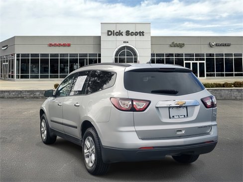 Used 2013 Chevrolet Traverse LS image 3
