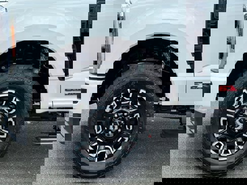 New 2025 Ford F250 Platinum image 42