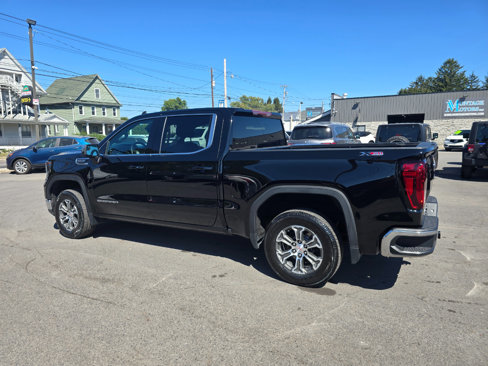 Used 2023 GMC Sierra 1500 SLE w/ X31 Off-Road Package image 3