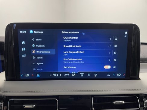 New 2025 Lincoln Aviator Reserve image 12