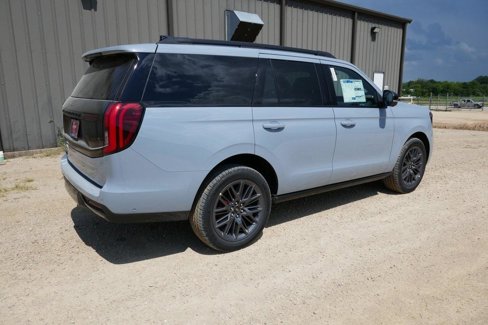New 2025 Ford Expedition Platinum w/ Stealth Performance Package image 3