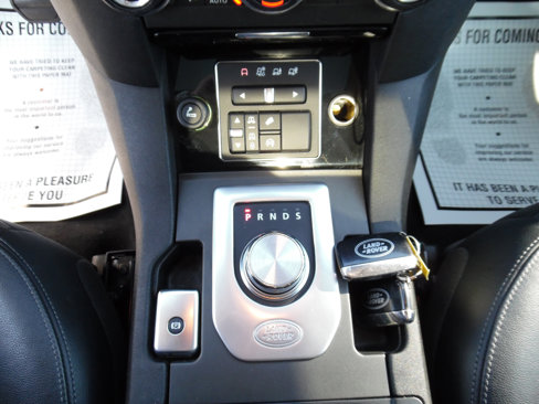 Used 2015 Land Rover LR4 HSE image 16