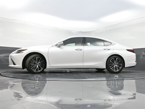 Used 2024 Lexus ES 350 w/ Premium Package image 30