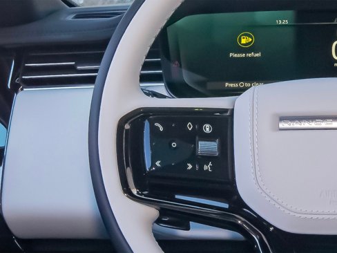 New 2025 Land Rover Range Rover Sport Dynamic SE image 15