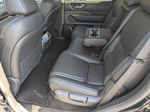 New 2026 Nissan Armada SV image 12