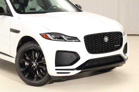 Used 2024 Jaguar F-PACE R-Dynamic S image 10