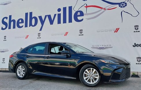Used 2025 Toyota Camry LE image 1