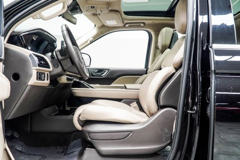 Used 2024 Lincoln Navigator Reserve w/ Monochromatic Package image 33