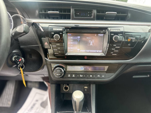 Used 2016 Toyota Corolla LE image 15