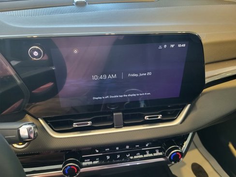 New 2026 Chevrolet Equinox LT w/ Convenience Package II image 17