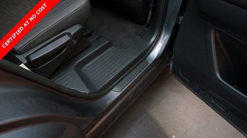 Used 2024 Nissan Pathfinder S image 49