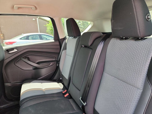 Used 2017 Ford Escape SE image 14