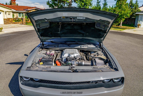Used 2018 Dodge Challenger SRT Hellcat image 23