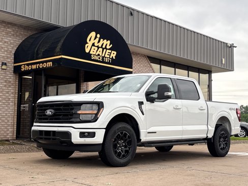 New 2025 Ford F150 XLT image 1