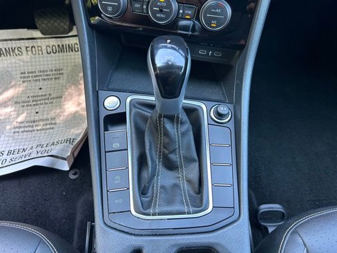 Used 2024 Volkswagen Jetta SE image 16